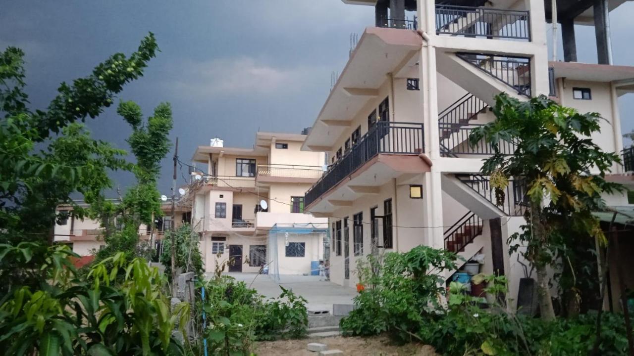 Guleria Cottages คางกรา ภายนอก รูปภาพ
