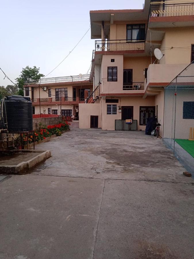 Guleria Cottages คางกรา ภายนอก รูปภาพ
